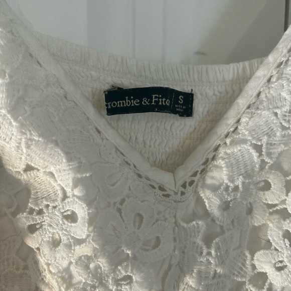 Abercrombie & Fitch White Lace Tank Top size S - Picture 6 of 10